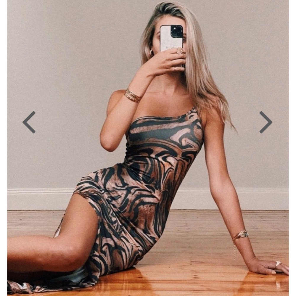 Verge Girl Tiger body con maxi dress with slit